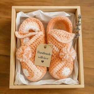 Size 5 Hand Knit Peach Ladies Slippers